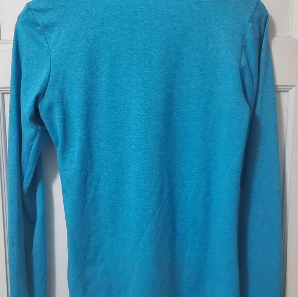 Nike V-Neck Tee - Picture 3 of 4